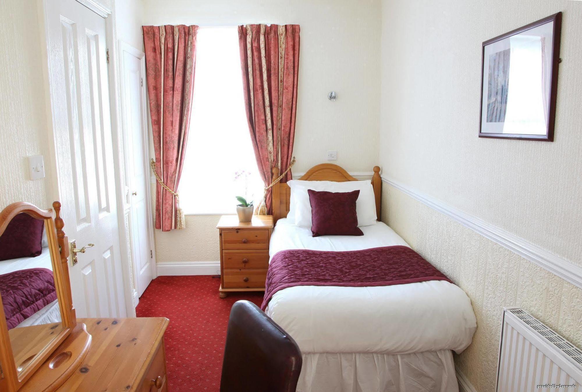 Cliff Head Hotel Carlyon Bay Værelse billede